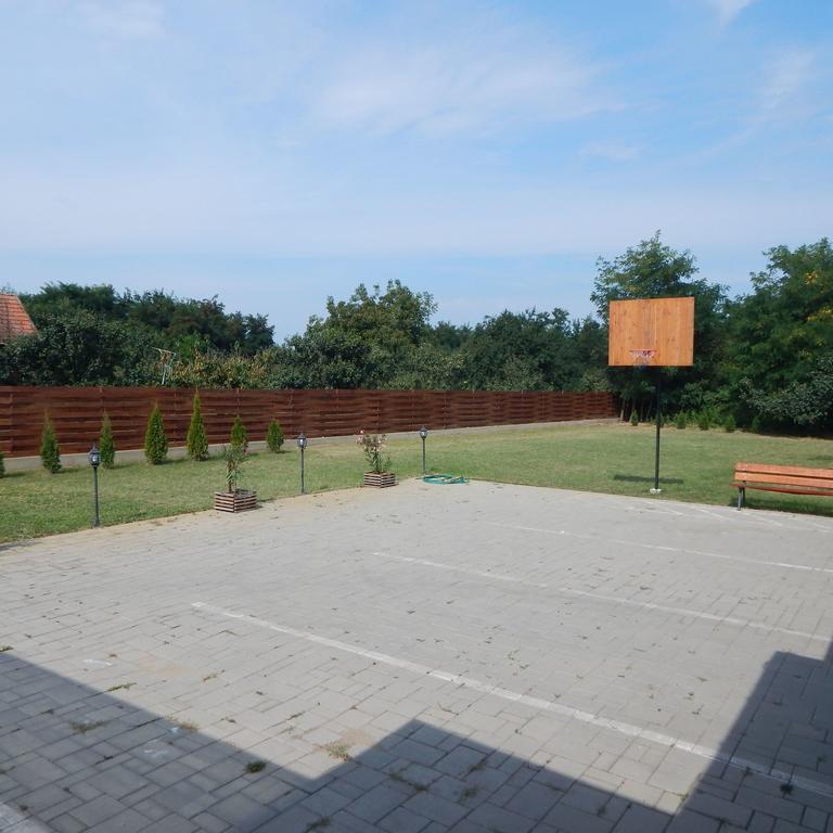 Szamos-Party Vendeghaz Hotel Olcsva Екстериор снимка